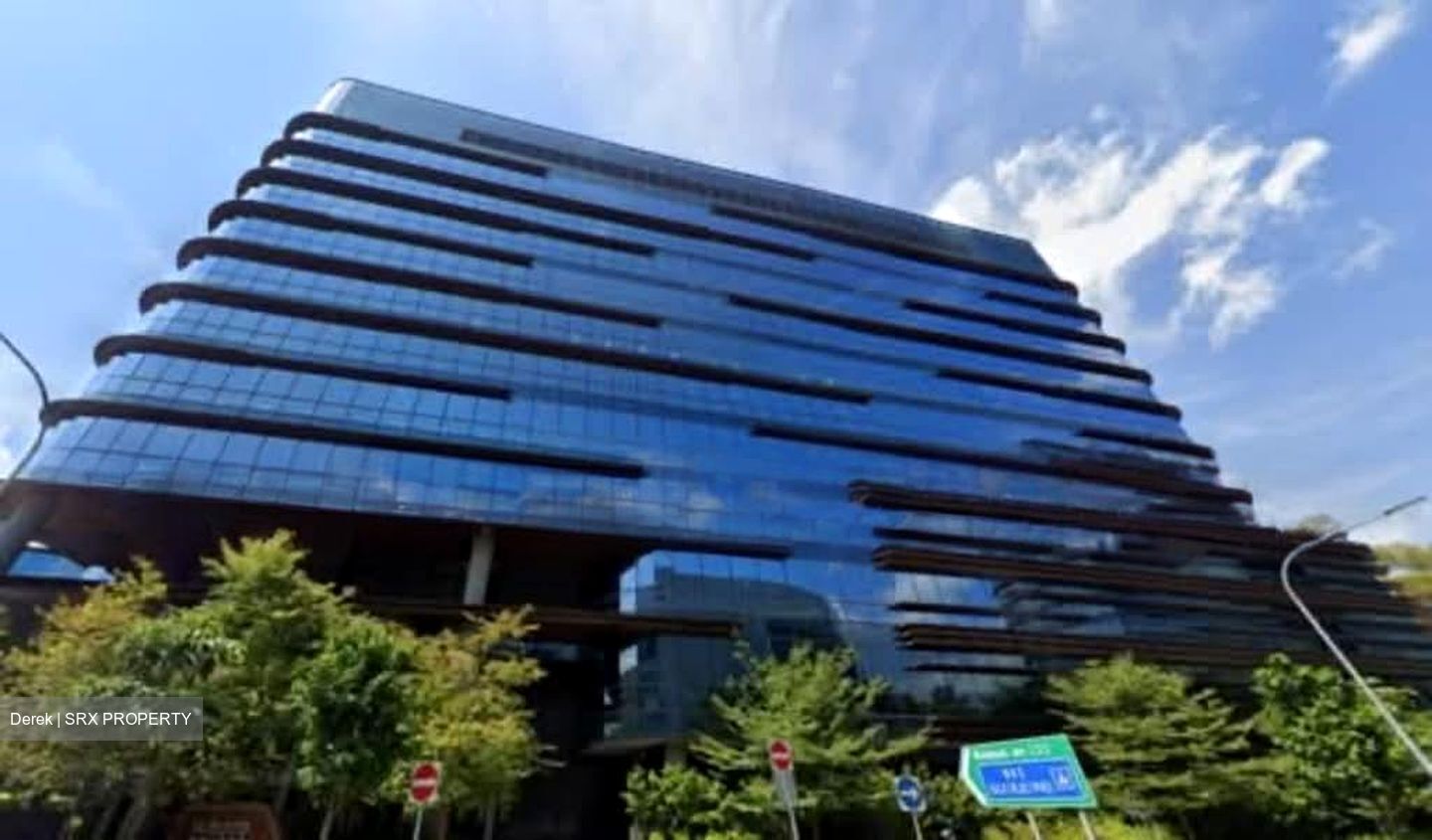 Woods Square (D25), Office #563233711